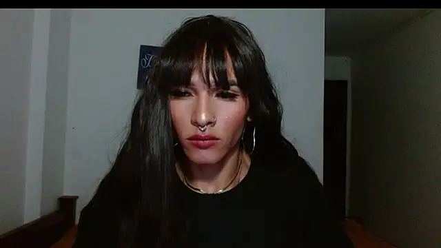 carolinemiller7 online show from 01/26/25, 08:14