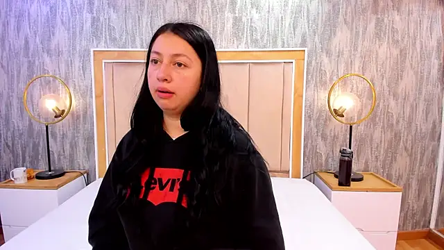 AshleeyPrincess online show from 11/21/25, 11:42