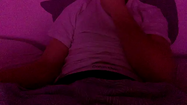 Emilisbig online show from 02/05/25, 09:18