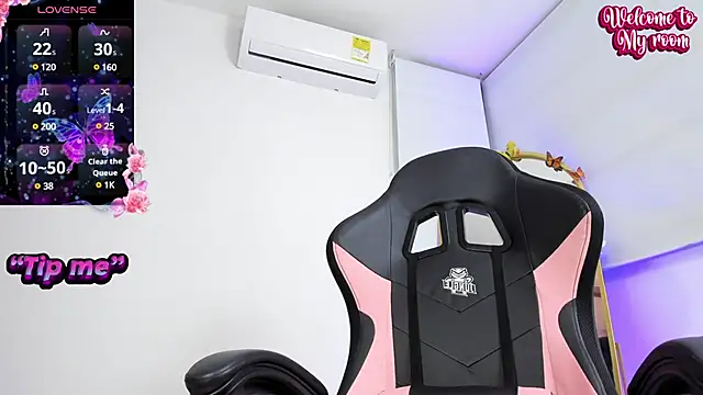 SheilaSmiith online show from 03/01/25, 04:04