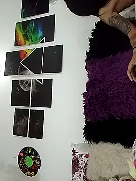 baby liz01 online show from 10/05/25, 09:13