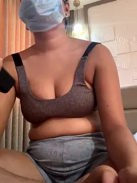 samayra124 online show from 11/12/25, 10:04