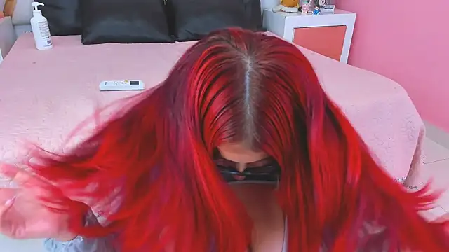 Snapshot of AnngelaSkye chatting on 01/12/25, 01:21 AnngelaSkye online show from 01/12/25, 01:21