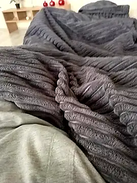 milf hunter 35 online show from 03/31/26, 08:15