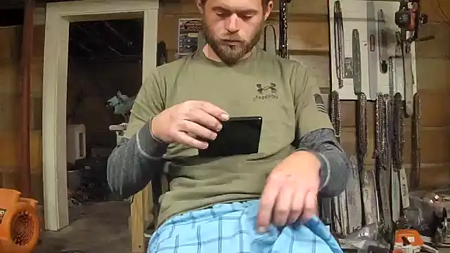 Bigoleslong98765 online show from 10/25/25, 03:14