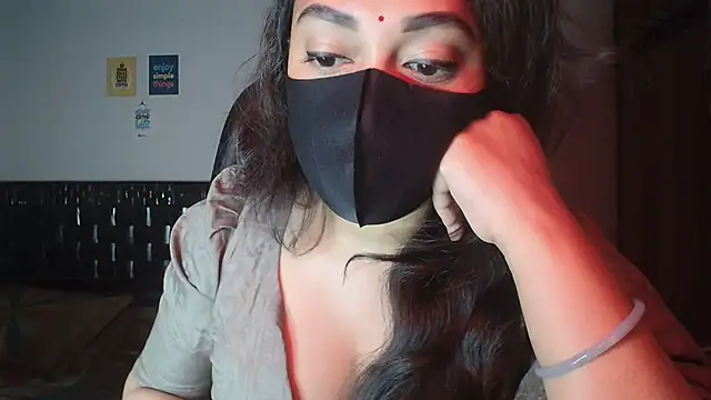 Most-Beautiful-Queen online show from 11/13/25, 07:24