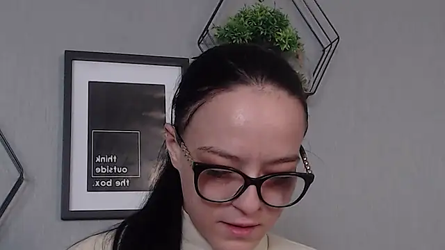 IzabelllNoir online show from 02/13/25, 08:27