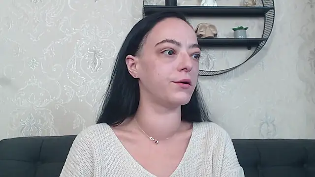 IzabelllNoir online show from 11/17/25, 07:14