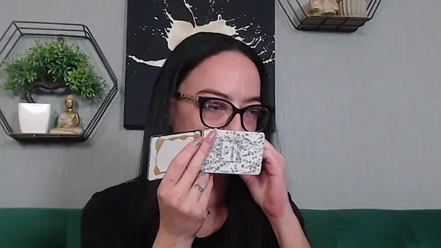 IzabelllNoir online show from 02/06/26, 08:18