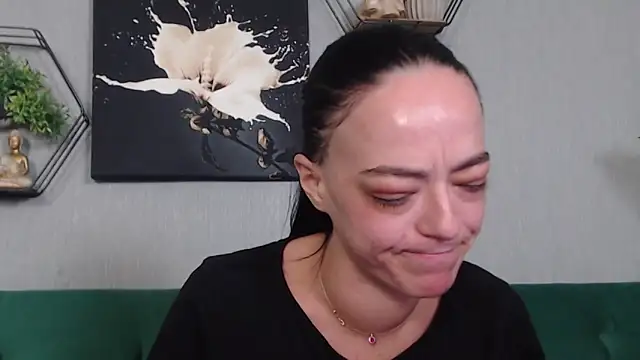 IzabelllNoir online show from 02/10/26, 11:03