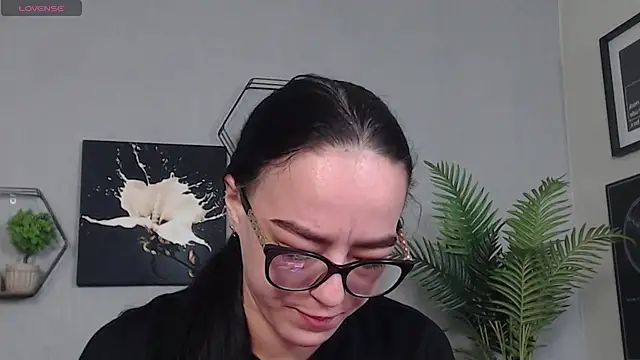 IzabelllNoir online show from 03/28/26, 08:47