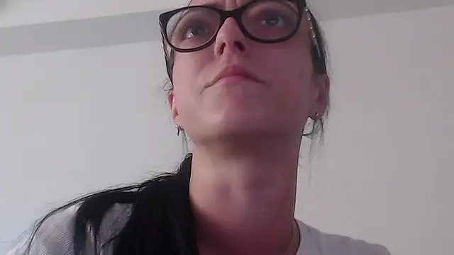 IzabelllNoir online show from 05/30/26, 12:02