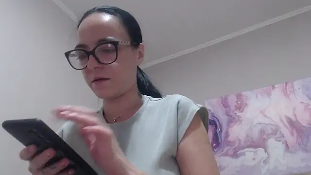 Snapshot of IzabelllNoir chatting on 06/29/26, 05:35 IzabelllNoir online show from 06/29/26, 05:35