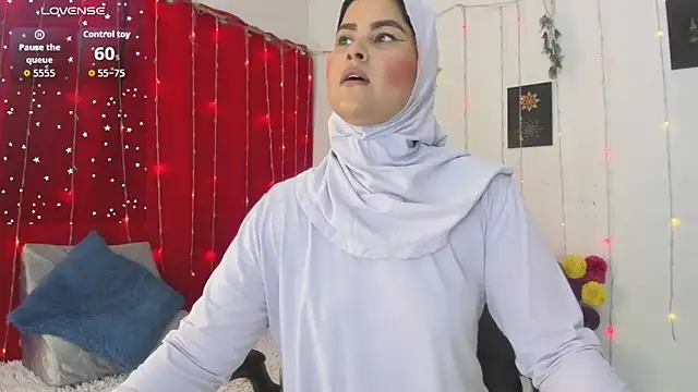 AishaAmin  online show from 05/23/26, 12:42