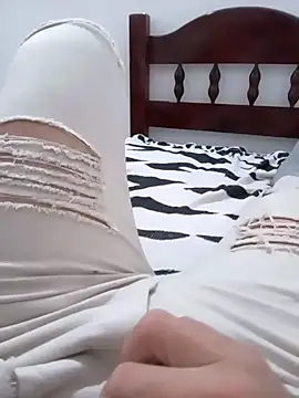 maikinhopL online show from 01/28/25, 04:29