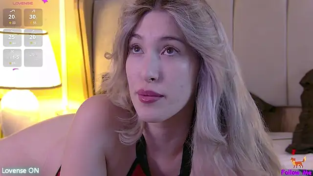 SerenaBennet online show from 09/28/25, 12:21