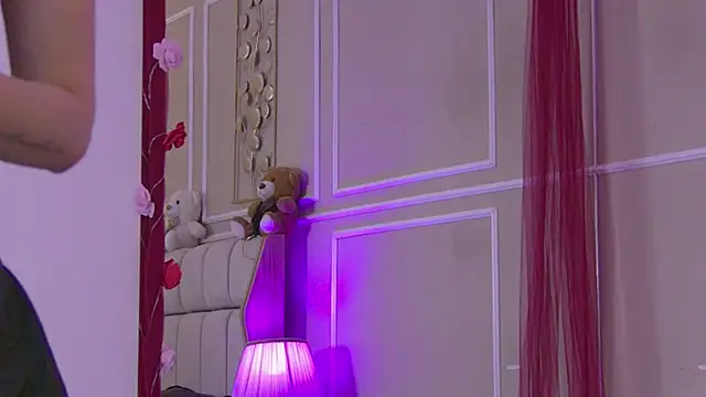 SerenaBennet online show from 03/31/26, 11:10