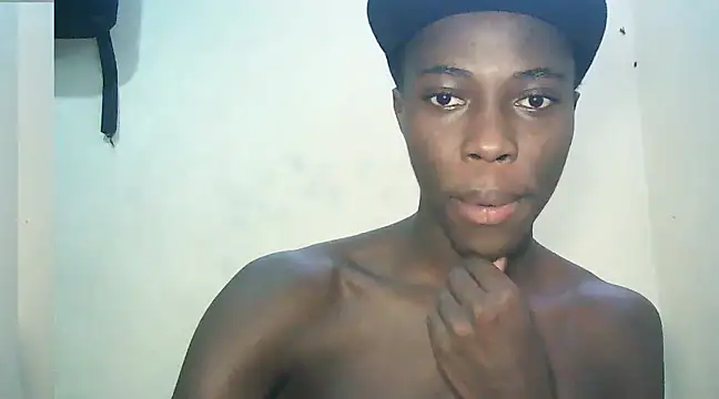 demuokekk online show from 12/18/24, 11:02