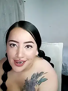 Snapshot of kirara_dirty chatting on 02/11/25, 04:33 kirara dirty online show from 02/11/25, 04:33