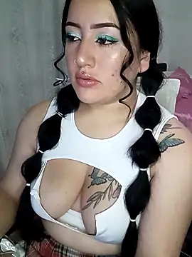 Snapshot of kirara_dirty chatting on 03/09/25, 05:44 kirara dirty online show from 03/09/25, 05:44