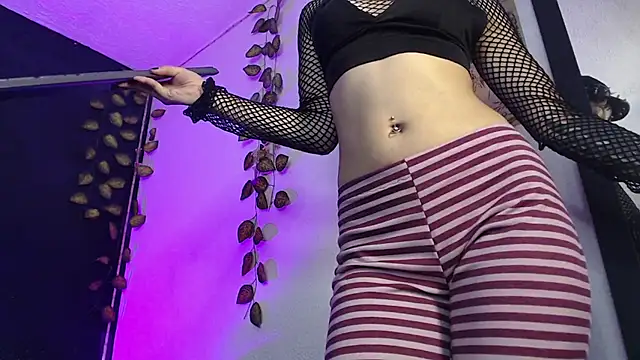 niakat  online show from 04/05/26, 01:47