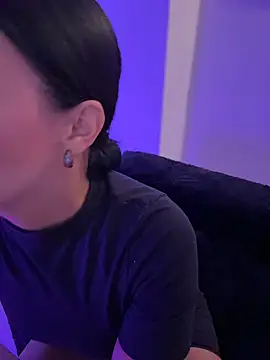 Sara LipsX online show from 01/17/26, 02:05