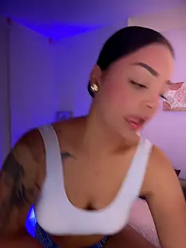 Sara LipsX online show from 05/09/26, 02:06