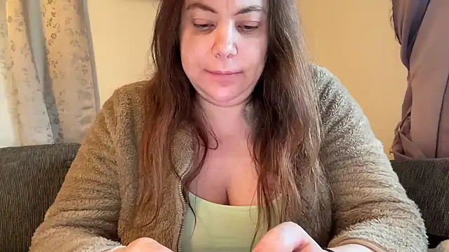 Snapshot of cumwithmee3 chatting on 11/26/25, 01:56 cumwithmee3 online show from 11/26/25, 01:56