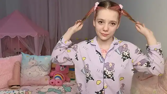 PrincessLittleKiki online show from 04/25/26, 07:11