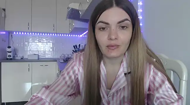  JustmeHere  online show from 03/04/25, 10:02