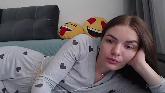 Snapshot of _JustmeHere_ chatting on 07/19/26, 08:51 JustmeHere online show from 07/19/26, 08:51