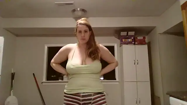 Snapshot of MsLG12301 chatting on 02/14/25, 06:08 MsLG12301 online show from 02/14/25, 06:08