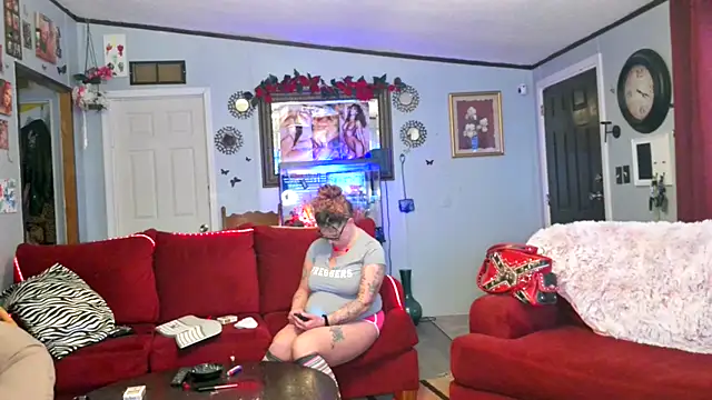 Lisalovely6981 online show from 02/02/26, 09:13