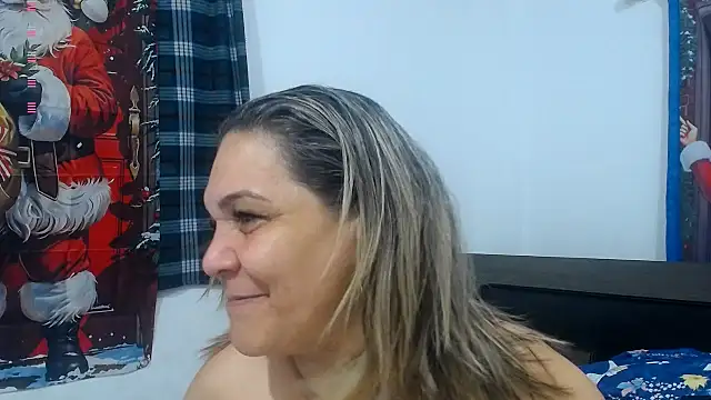 Snapshot of Uzziah_Sabag chatting on 12/17/25, 03:45 Uzziah Sabag online show from 12/17/25, 03:45