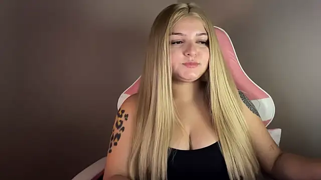 SweetPaige  online show from 01/24/25, 10:08