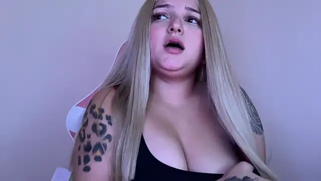 SweetPaige  online show from 01/27/25, 08:49