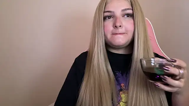 SweetPaige  online show from 02/06/25, 12:48