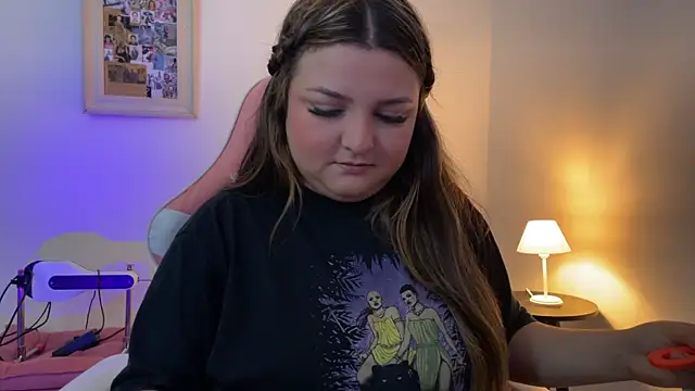 SweetPaige  online show from 12/22/25, 02:03