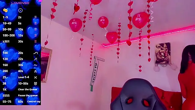 naomy  xx online show from 02/14/25, 08:15