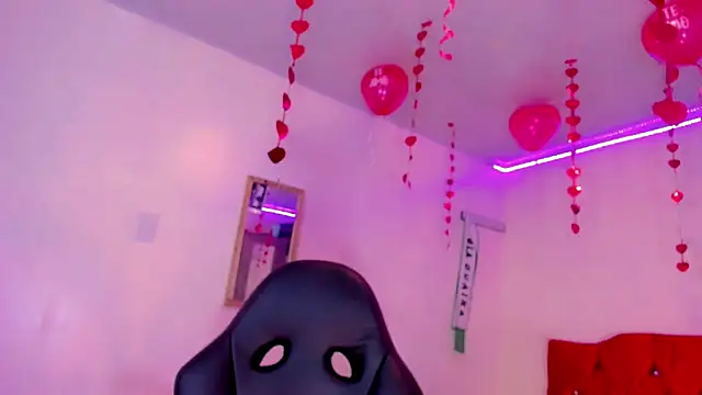 naomy  xx online show from 02/21/25, 07:21