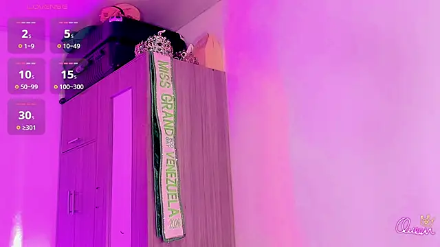 naomy  xx online show from 05/19/26, 03:46