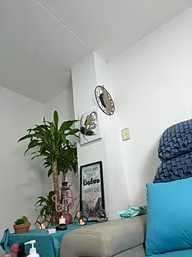 jamilaross online show from 02/13/25, 04:11