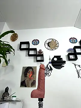 jamilaross online show from 10/26/25, 09:21