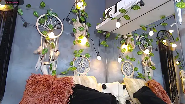 ItsVenuss online show from 01/29/25, 06:39