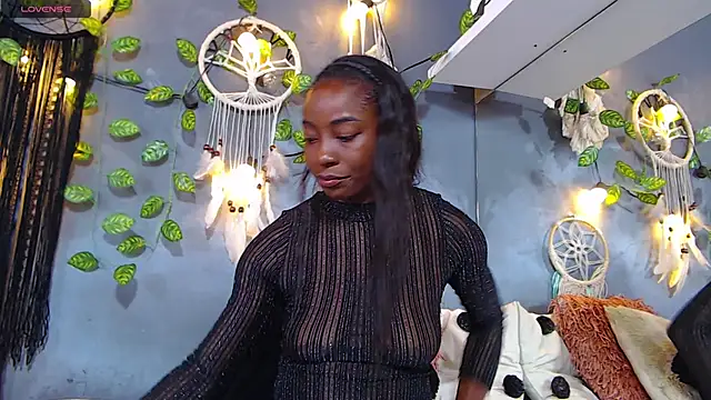 ItsVenuss online show from 03/10/25, 06:34