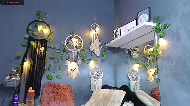 ItsVenuss online show from 03/13/25, 09:59