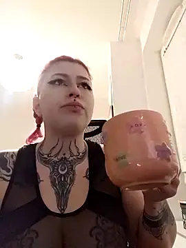 divine eve online show from 02/23/25, 09:05