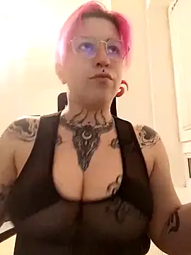 divine eve online show from 03/03/25, 09:26