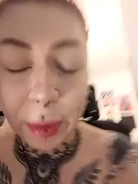 divine eve online show from 03/11/25, 08:20