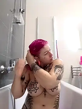 divine eve online show from 10/06/25, 04:43